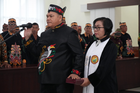 PELANTIKAN DAMANG KEPALA ADAT PAHANDUT 