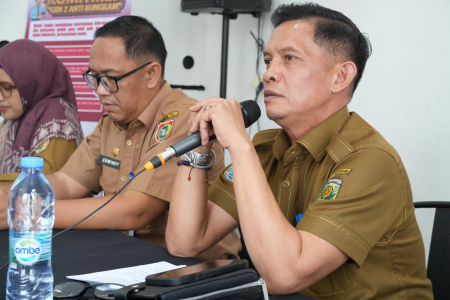 PASTIKAN HAK INFORMASI MASYARAKAT