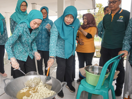 PENGOLAHAN PANGAN LOKAL BERBAHAN SORGUM