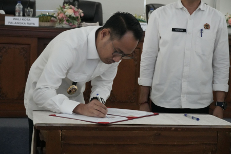 TANDATANGANI NOTA KESEPAKATAN