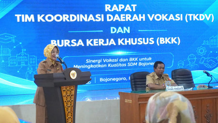 SINERGI VOKASI DAN DUNIA USAHA