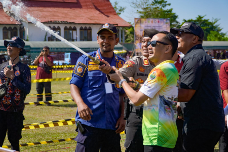 LOMBA KETANGKASAN RELAWAN PEMADAM KEBAKARAN