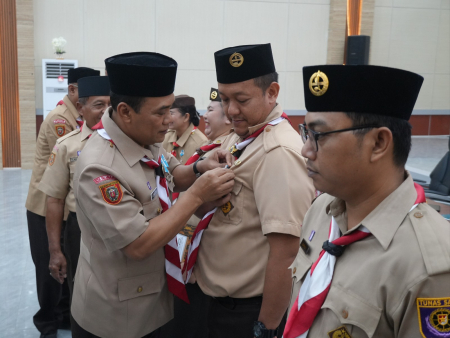 SEMATKAN LENCANA PANCAWARSA 