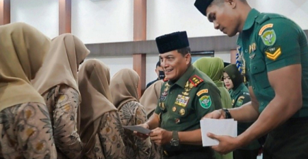 PANGDAM IM SANTUNI ANAK YATIM