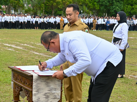 PENANDATANGANAN NOTA KESEPAKATAN