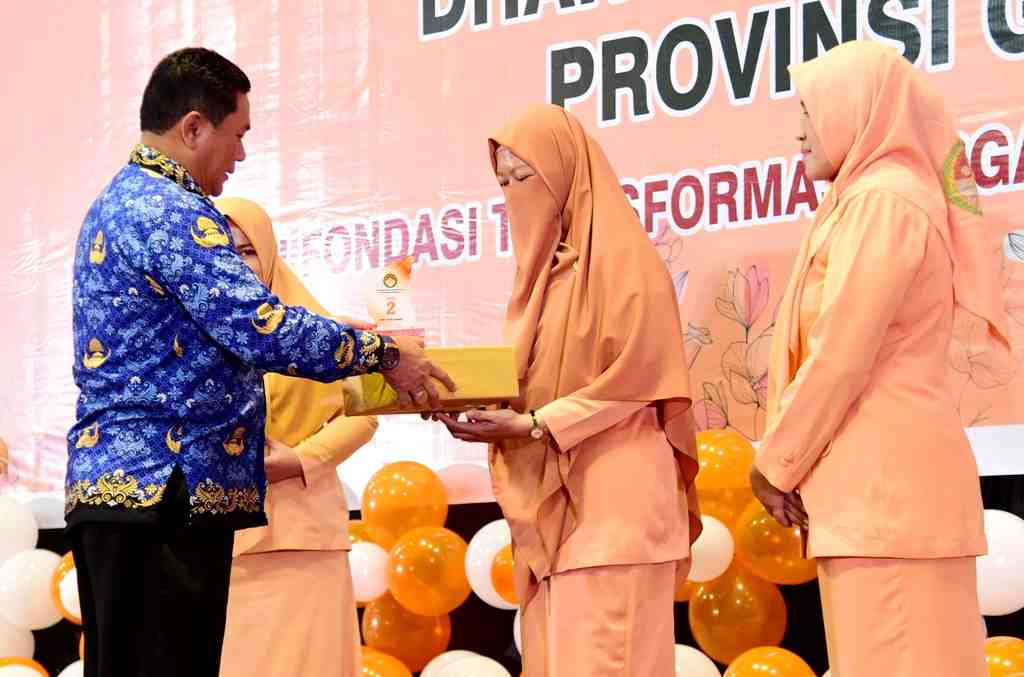 JUARA LOMBA PESAN BERANTAI