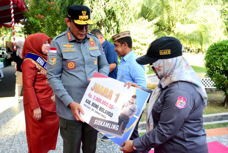 JUARA LOMBA SISKAMLING
