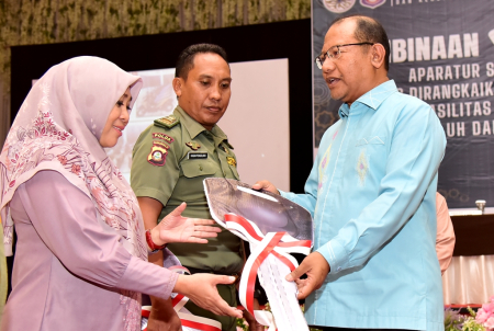 KENDARAAN PENYULUH KEHUTANAN