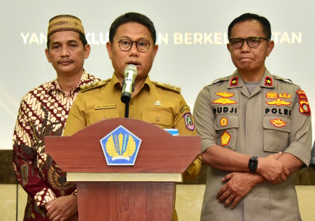 KONFERENSI PERS PENYERAHAN DIPA