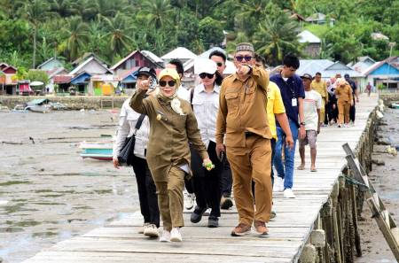 KUNJUNGAN KERJA DI PONELO KEPULAUAN