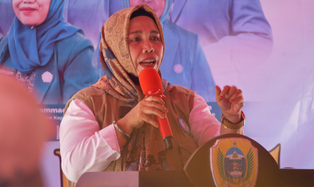 PENYERAHAN HADIAH LOMBA TP-PKK