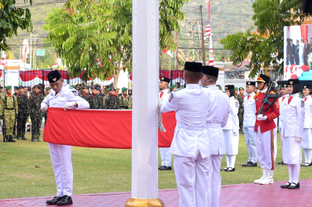 LIPAT BENDERA MERAH PUTIH