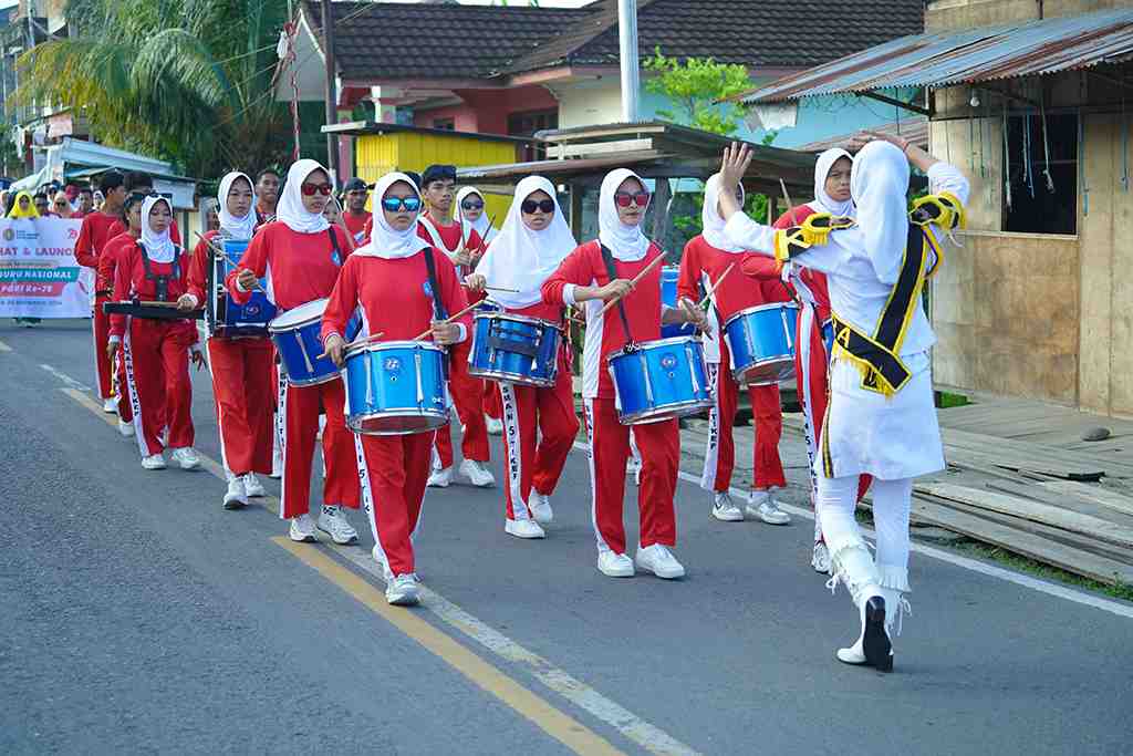 MARCHING BAND SMAN 5 TIDORE