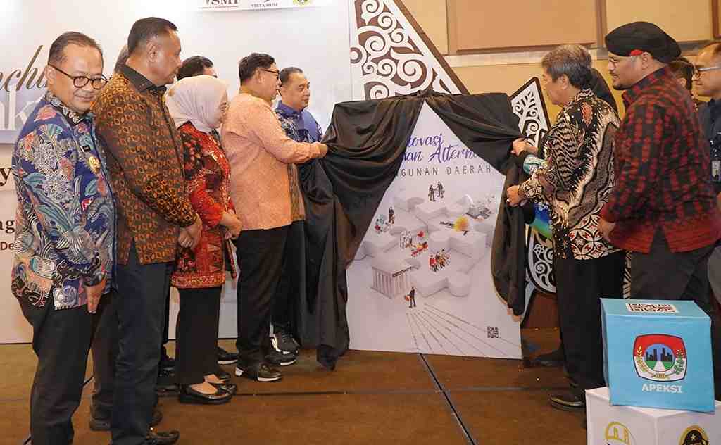 PELUNCURAN BUKU INOVASI PEMBANGUNAN DAERAH