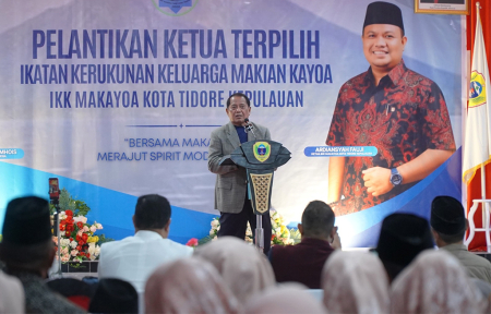 PENGUKUHAN KETUA IKK MAKAYOA TIDORE