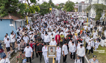SAMBUT PLAKAT PAHLAWAN NASIONAL