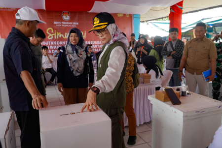 PERIKSA KOTAK SUARA