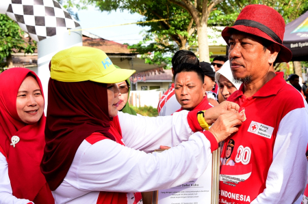 PASANG PIN DONOR DARAH