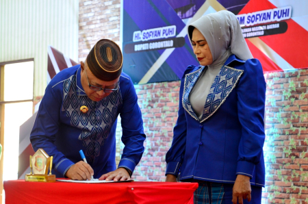PELANTIKAN DEKRANASDA KABUPATEN GORONTALO