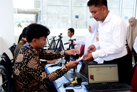 PERIKSA IDENTITAS PESERTA SELEKSI PPPK