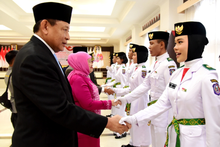 PERKENALAN DIRI ANGGOTA PASKIBRAKA