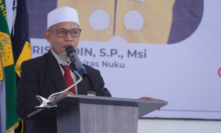 PELANTIKAN REKTOR UNIVERSITAS NUKU TIDORE