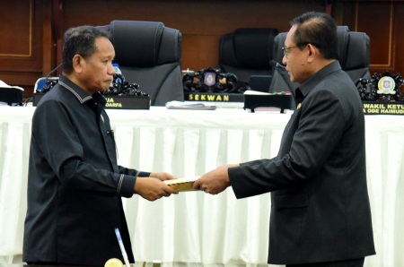 REKOMENDASI LKPJ GUBERNUR GORONTALO