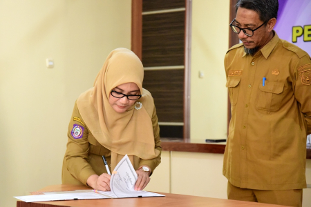 SERTIJAB PEJABAT DISKOMINFOTIK GORONTALO