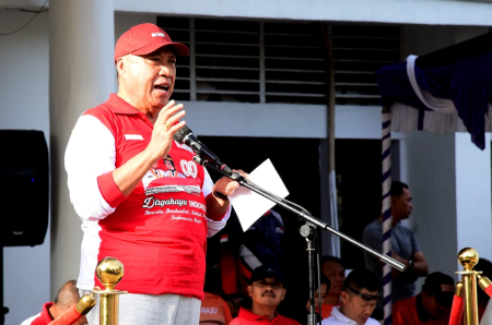 TEBARKAN KEBAIKAN KEPADA SESAMA