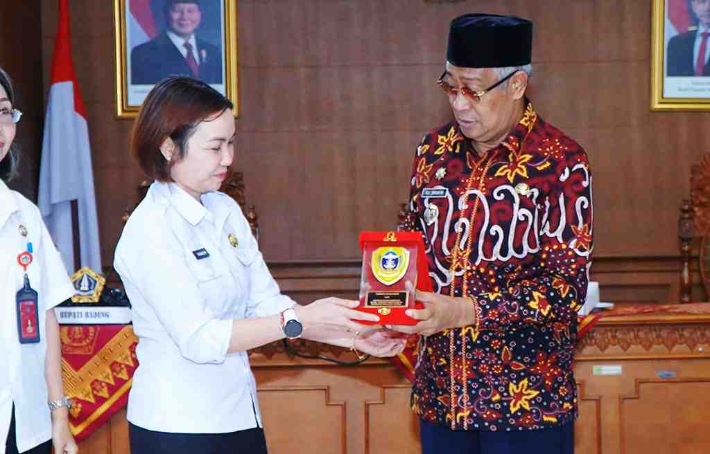 PENYERAHAN CENDRAMATA 