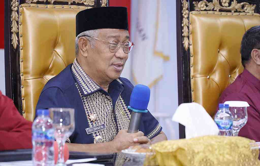 RAPAT EVALUASI KINERJA PEMDA TIDORE 