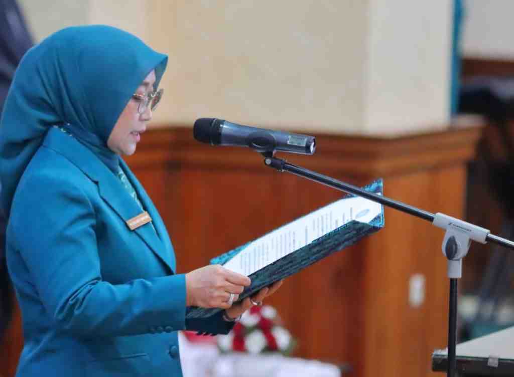 BACAKAN NASKAH PELANTIKAN