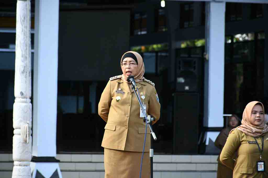 KERJA DISIPLIN DAN LOYALITAS