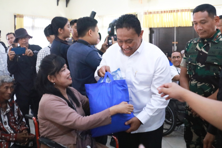 BINGKISAN UNTUK PENYANDANG DISABILITAS