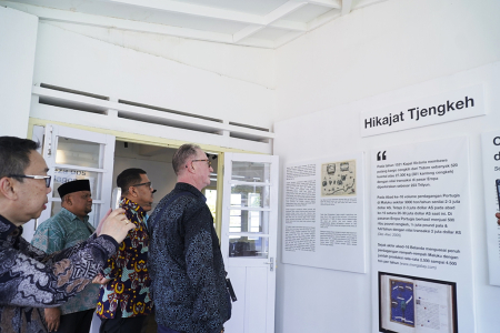 KUNKER DUTA BESAR AUSTRIA DI TIDORE