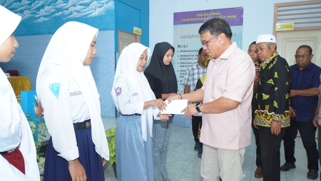PEMBERIAN BEASISWA