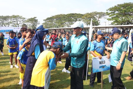BUPATI MENYAPA PERSERTA AJANG TALENTA