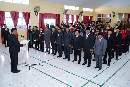 PELANTIKAN PEJABAT TINGGI PRATAMA DAN ADMINISTRATOR