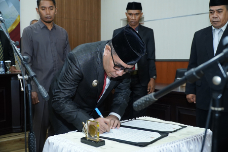 PENANDATANGAN BERITA ACARA PELANTIKAN