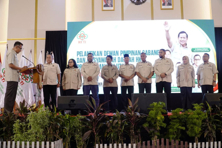 TINGKATKAN KESEJAHTERAAN PETANI