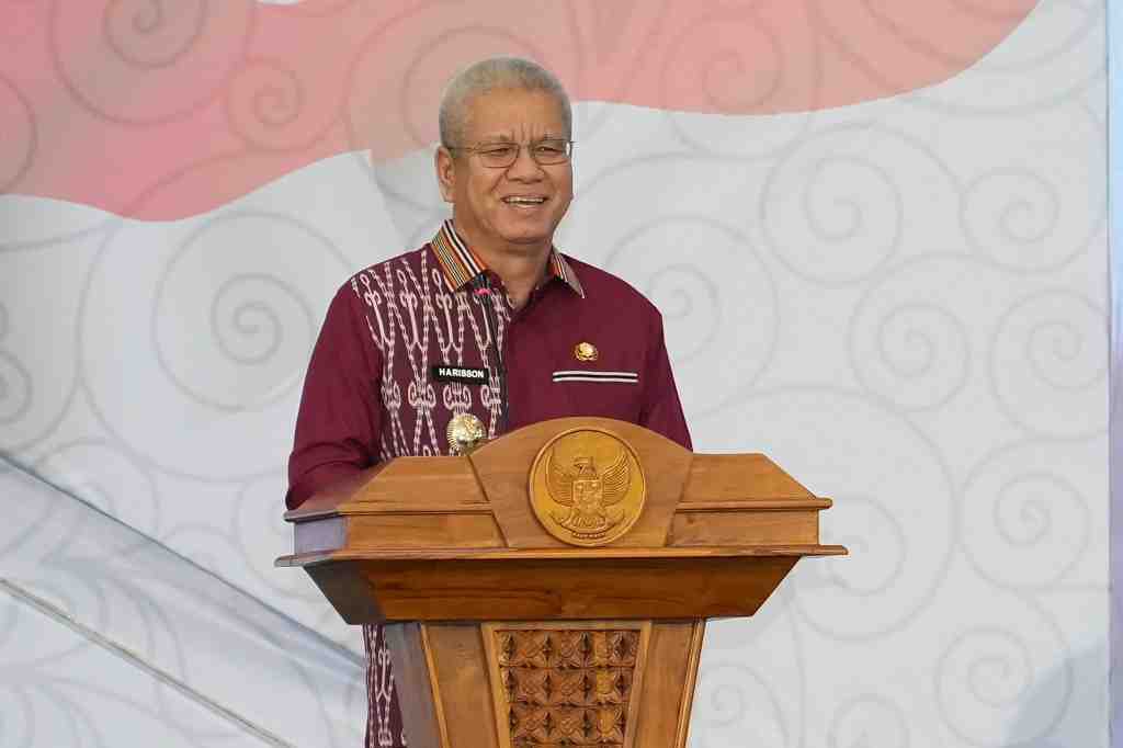 PENGUKUHAN KEPALA OJK PROV KALBAR