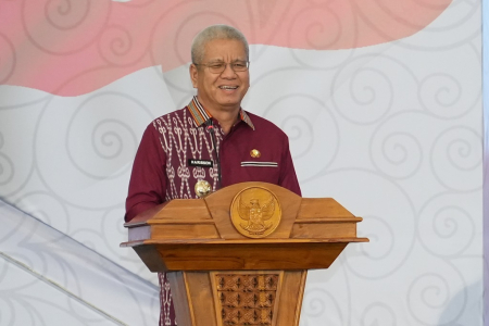 PENGUKUHAN KEPALA OJK PROV KALBAR