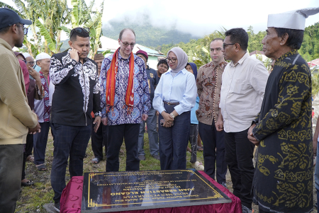 LIHAT TUGU PENDARATAN JUAN SEBASTIAN DE EL CANO