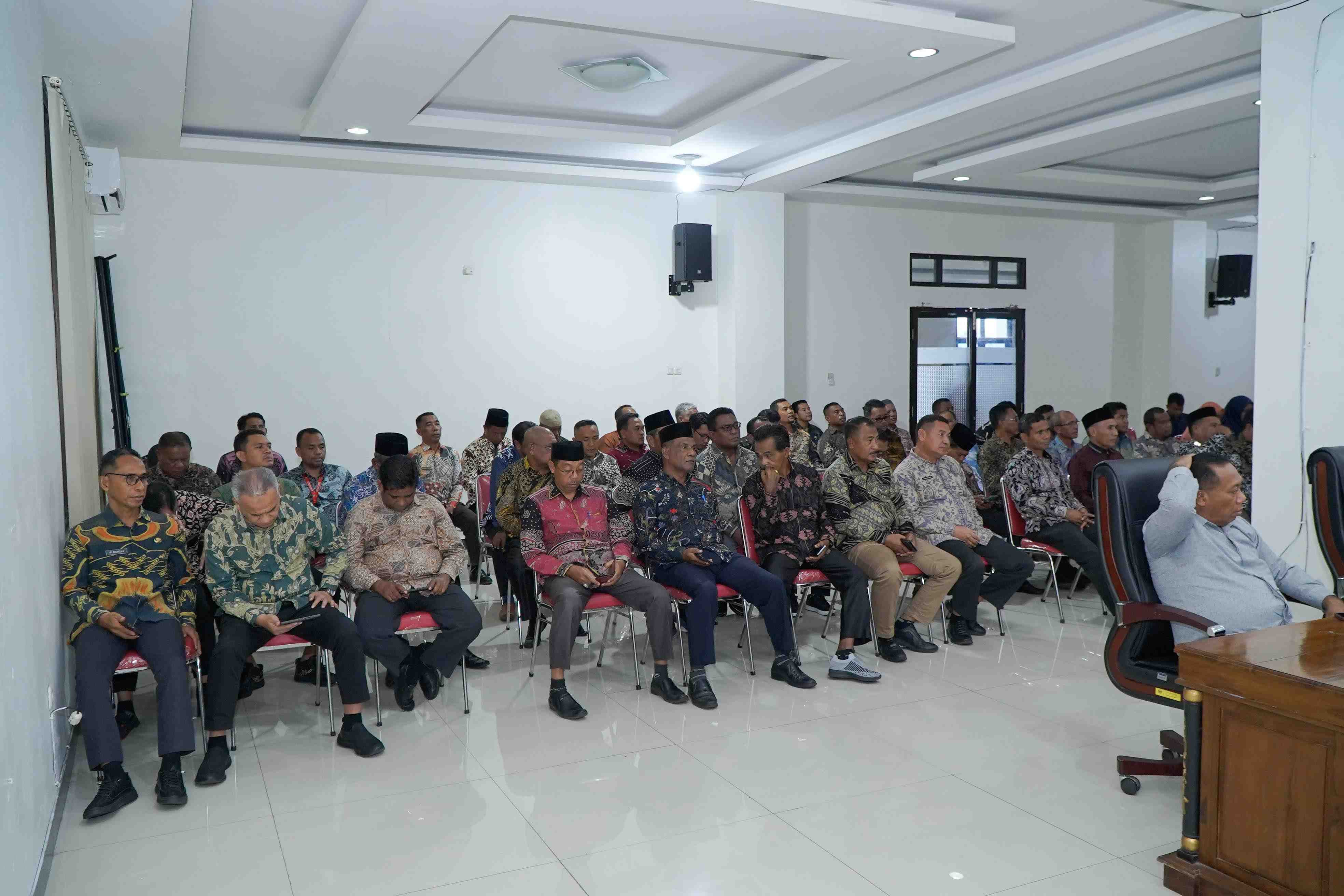 RAPAT PARIPURNA Ke-12 DPRD KOTA TIDORE