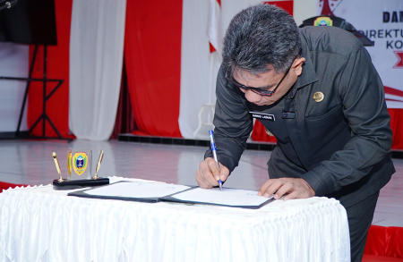 PENANDATANGANAN BERITA ACARA PELANTKAN