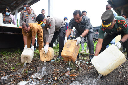PEMUSNAHAN BARANG BUKTI MIRAS