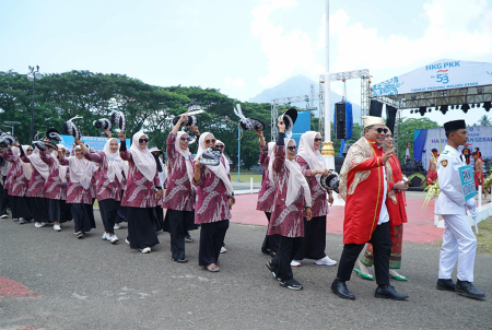 DEFILE KONTINGEN KOTA TIDORE