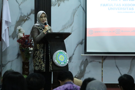 TINGKATKAN KUALITAS PELAYANAN KESEHATAN HEWAN
