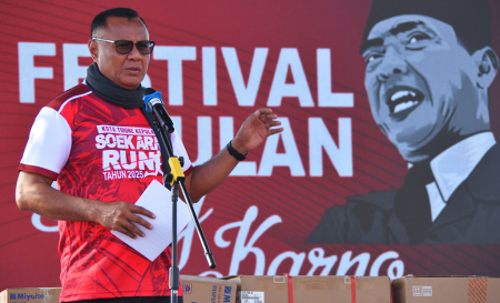 PENTINGNYA MENGENANG SEJARAH BANGSA