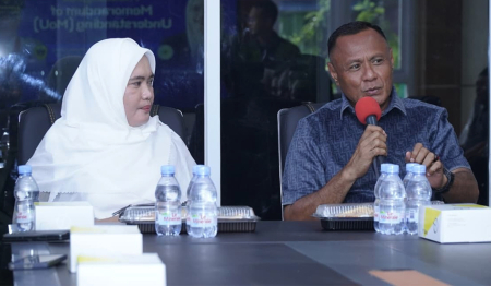 PERKUAT PENGABDIAN KEPADA MASYARAKAT